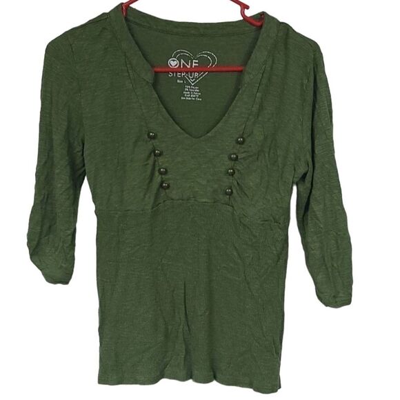 One Step Up Olive Green Slub Knit Top Ribbed V-Neck Button Detail Knit Tee Large - Picture 1 of 6